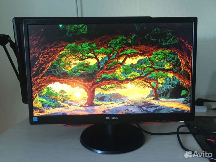 Монитор Philips 1920х1080 (FullHD) 22 дюйма