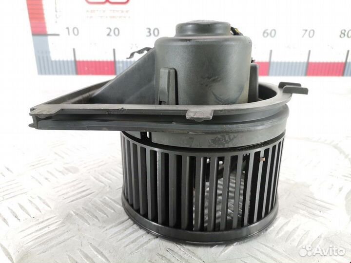 Моторчик печки Volkswagen Golf 3 1998 1J1819021C