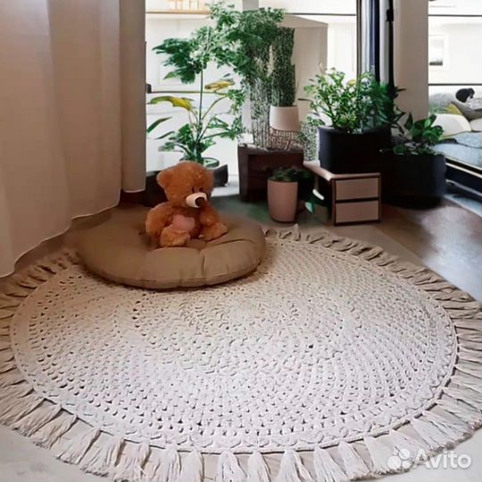 Ковер вязаный
