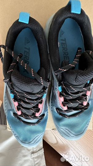 Трекинговые ботинки женские 39