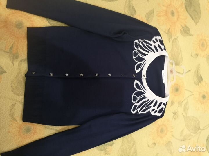 Свитера, кофточки для девочки