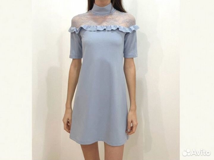 Платье короткое нежно голубое итальянское XS