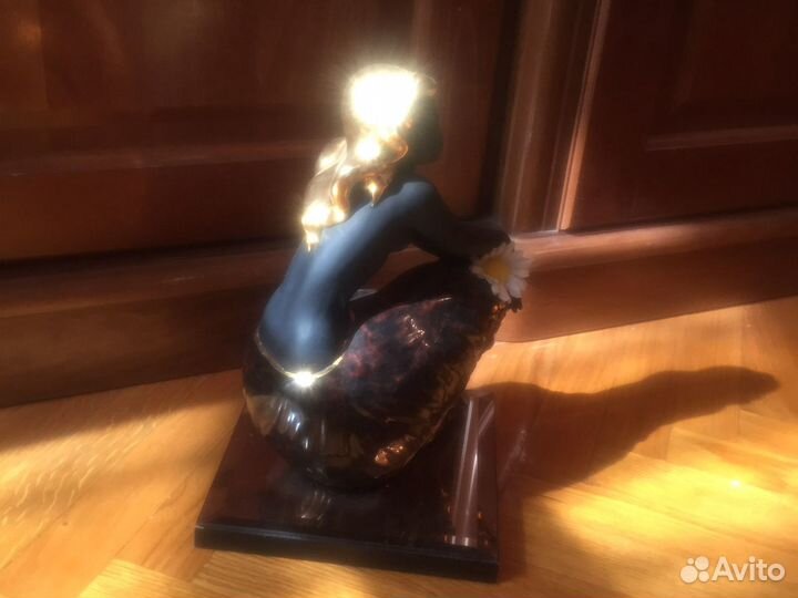 Статуэтка керамика