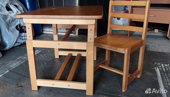 Детский стол и стул