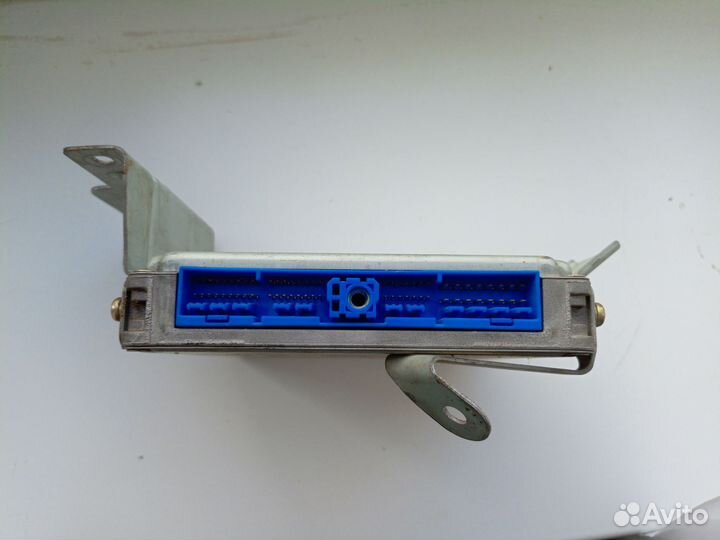 Блок управления двс k24DE Nissan Presage U30