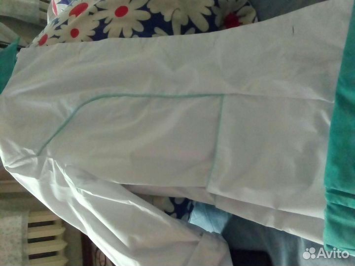 Одноразовые халаты, медицинские костюмы