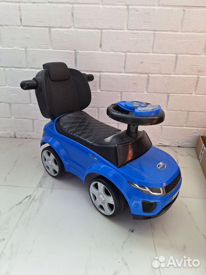 Детская машинка каталка с ручкой