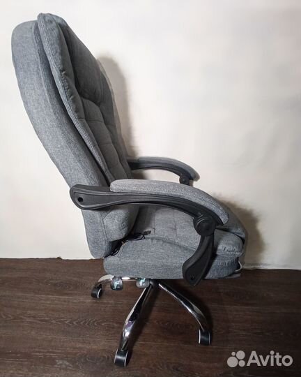 Компьютерное кресло из ткани с вибромассажем