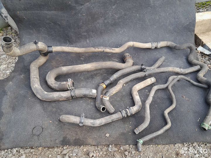 Патрубки системы охлаждения Рено Логан 2