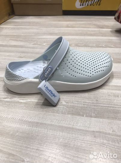 Crocs сабо женские