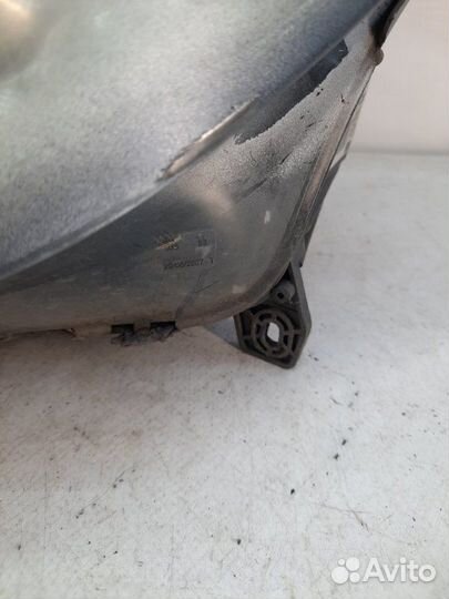 Фара передняя левая Opel Vectra универсал 1.8