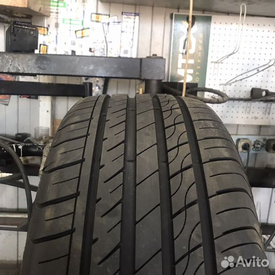 Arivo Ultra ARZ5 225/45 R18