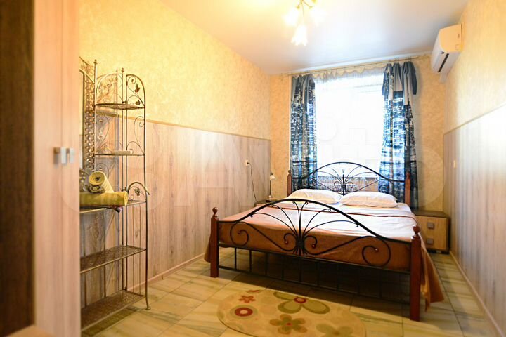 2-к. квартира, 65 м², 3/9 эт.