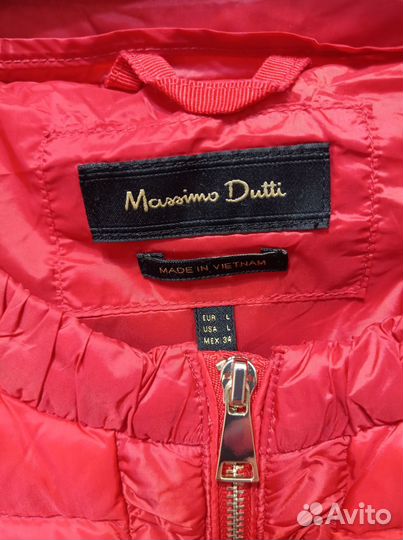 Лёгкая красная куртка Massimo Dutti