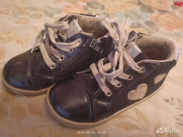 Ботинки демисезонные для девочки 26 размер