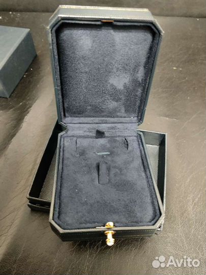 Шкатулка для украшений