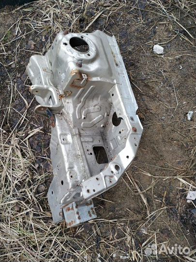 Лонжерон Хендай Соната 5