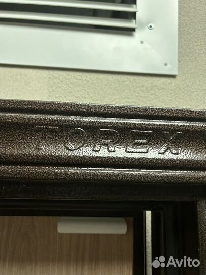 Дверь входная металлическая