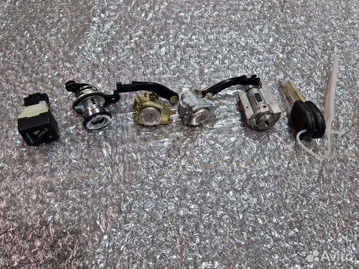 Комплект ключей и личинок Chery Fora Vortex Estina