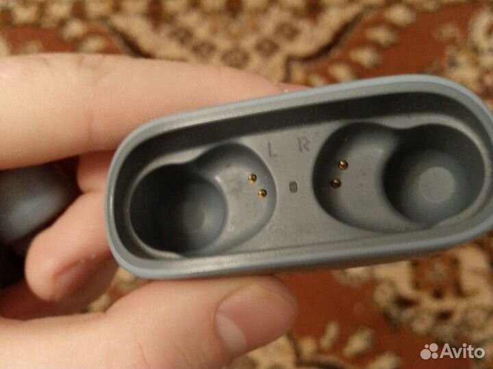 Беспроводные наушники jbl