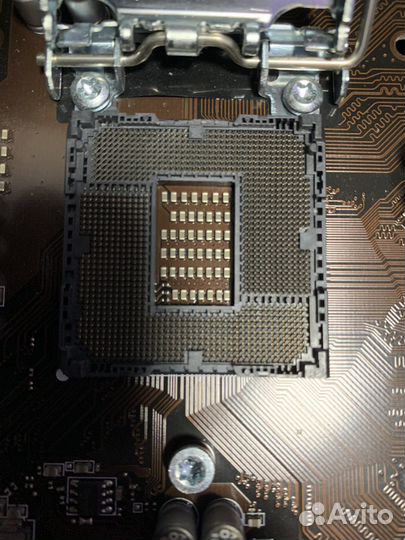 Материнская плата z370 с процессором i5 8400