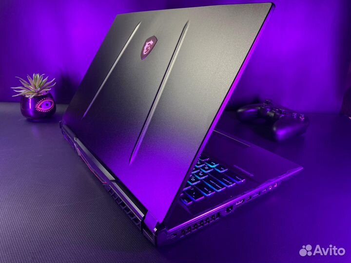 Ноутбук MSI Leopard / Core i7 / RTX 2070 / SSD