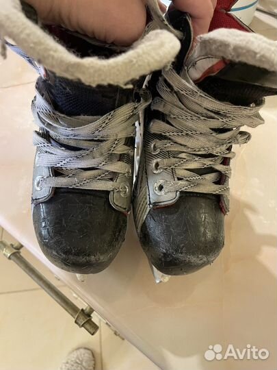 Хоккейные коньки bauer