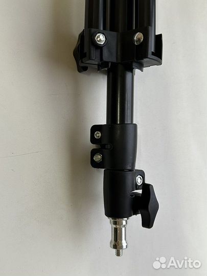 Штатив для фотоаппарата