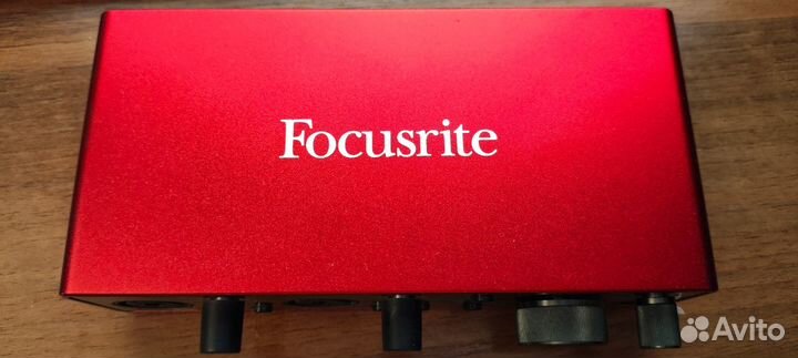 Звуковая карта Focusrite Scarlett 2i2 3rd (оригина