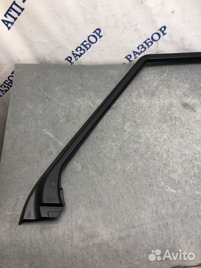 Рамка двери задняя левая Mercedes M W164