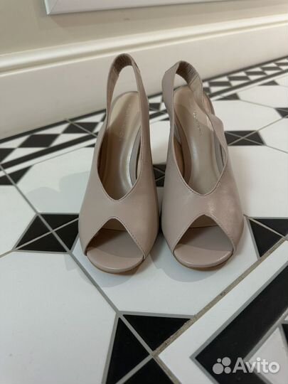 Босоножки Alla Pugachova, 38