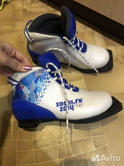 Лыжные ботинки 36-37 размер