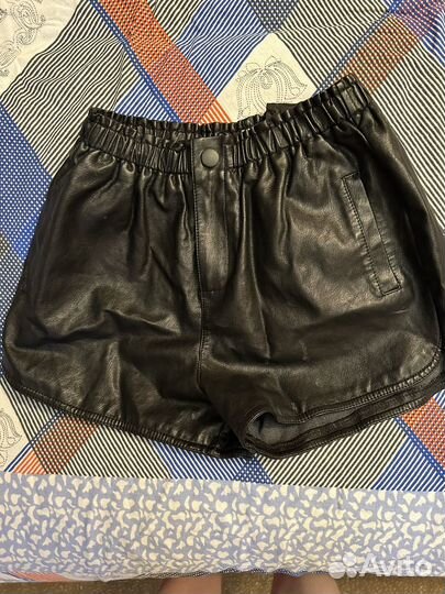 Кожаные шорты