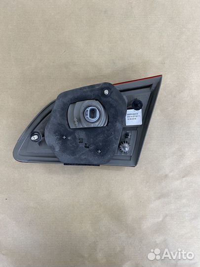 Фонарь крышки багажника L 265554AA1A