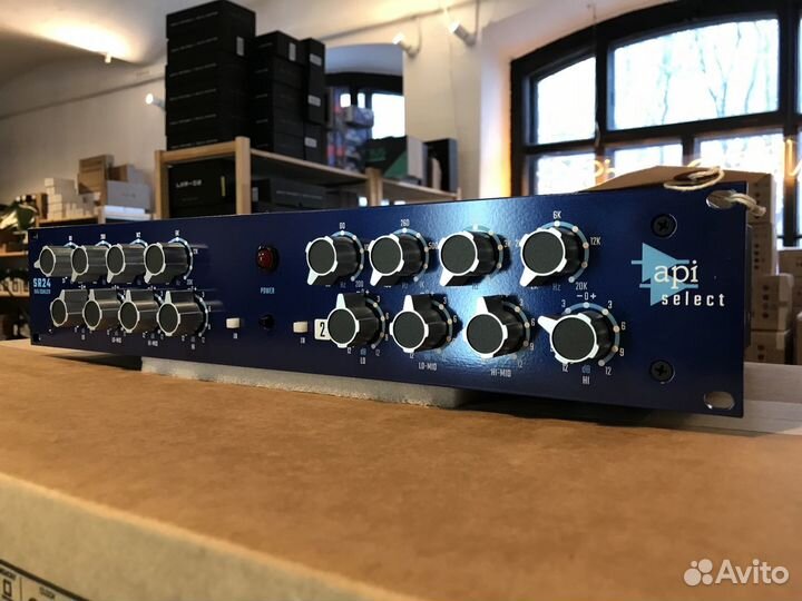 API Audio select SR24 dual-channel equalizer