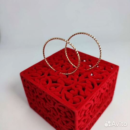 Золотые серьги