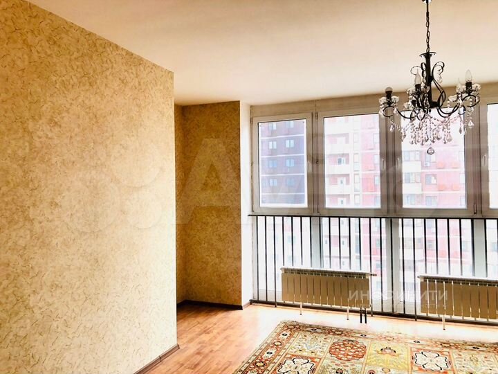 3-к. квартира, 82 м², 14/22 эт.