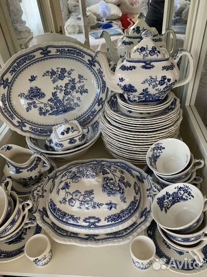 Сервиз фарфор столовый