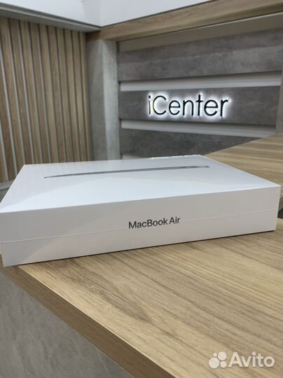 13-inch MacBook Air with Apple M1 chip