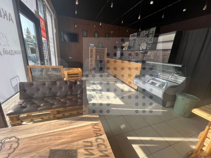 Коммерция 50 кв. м., первая линия