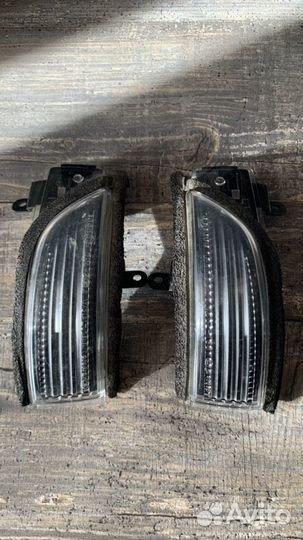 Повторитель поворота в зеркало subaru wrx sti 2018