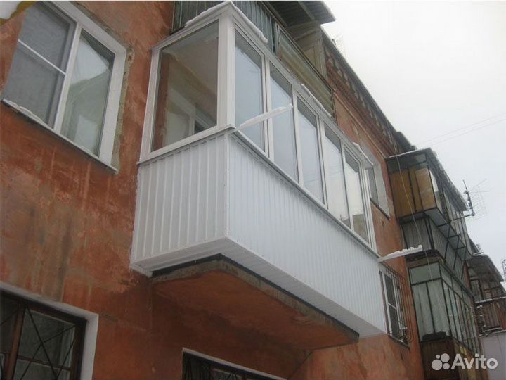 Остекление и отделка балкона, лоджии