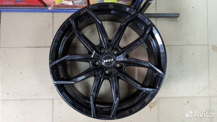 Литые диски R19 5x108 комплект