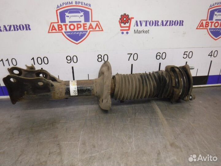 Амортизатор передний правый Honda Civic 4D R18A2