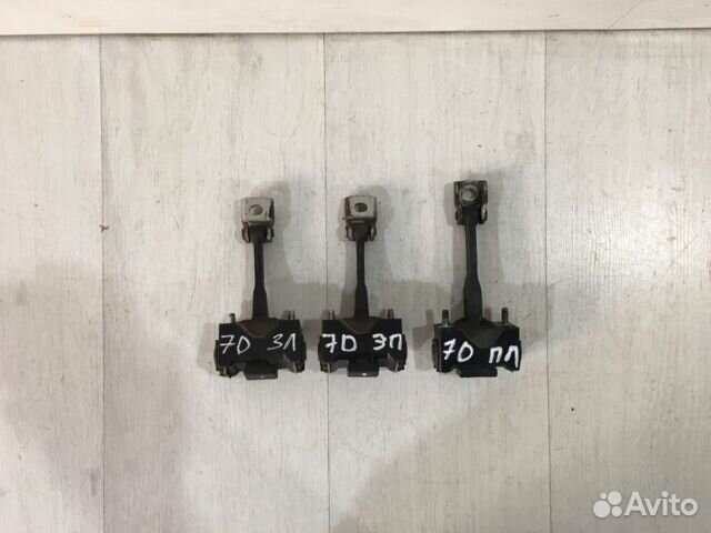 Ограничитель двери LADA vesta 1.6 мт седан