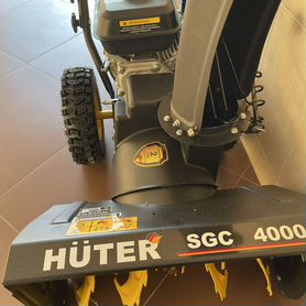 Снегоуборщик бензиновый Huter SGC 4000, 7 л.с