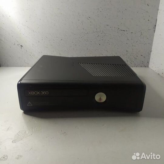 Игровая приставка Microsoft Xbox 360 S 250 гб