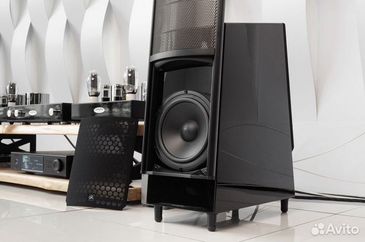 Напольная акустика Martin Logan ElectroMotion ESL