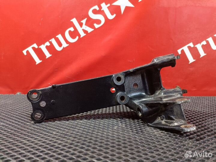 Кронштейн кабины левый Man TGX