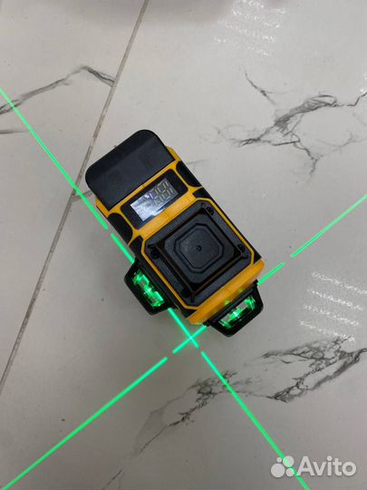 Лазерный уровень dewalt 4D